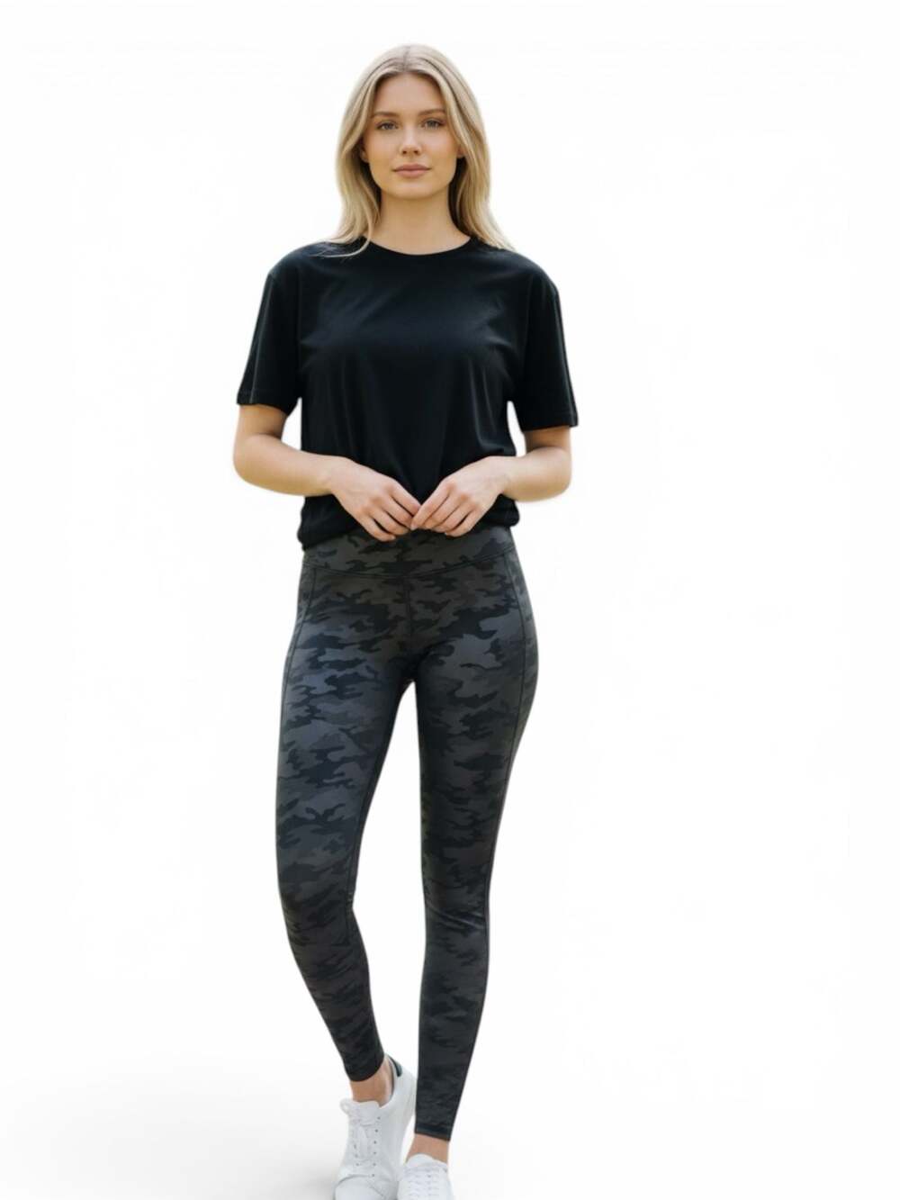 Spanx Look At Me Now Seamless Leggings in Black Camo